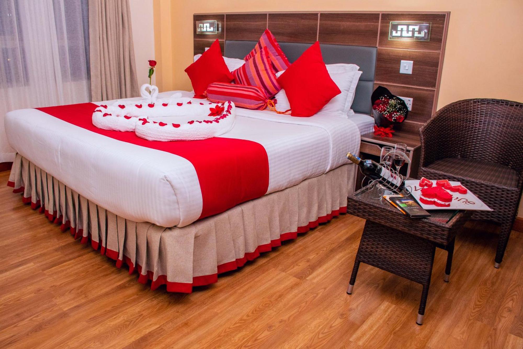 Buraha Zenoni Hotel&Resort Nakuru Bagian luar foto