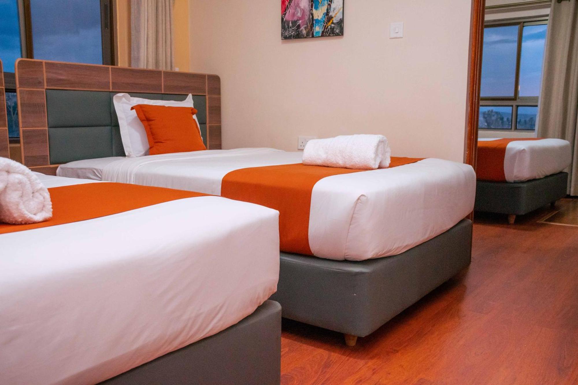 Buraha Zenoni Hotel&Resort Nakuru Bagian luar foto