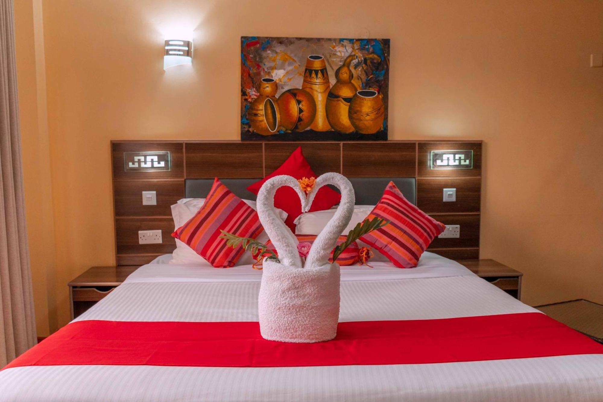 Buraha Zenoni Hotel&Resort Nakuru Bagian luar foto