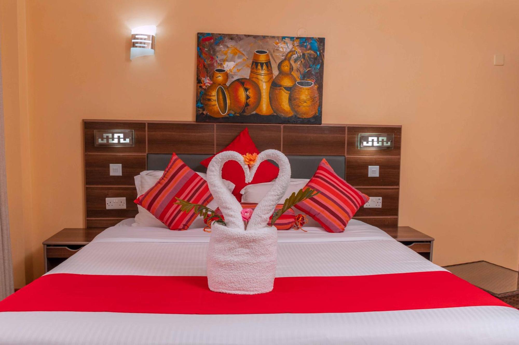 Buraha Zenoni Hotel&Resort Nakuru Bagian luar foto