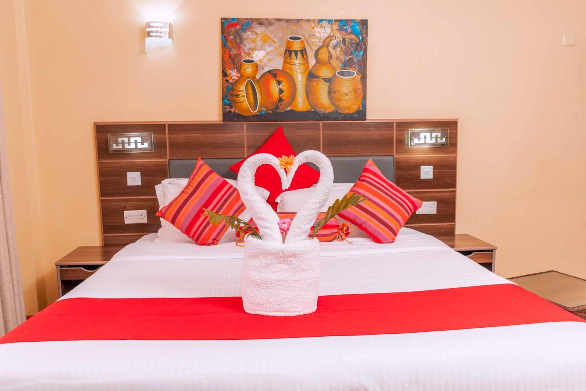 Buraha Zenoni Hotel&Resort Nakuru Bagian luar foto
