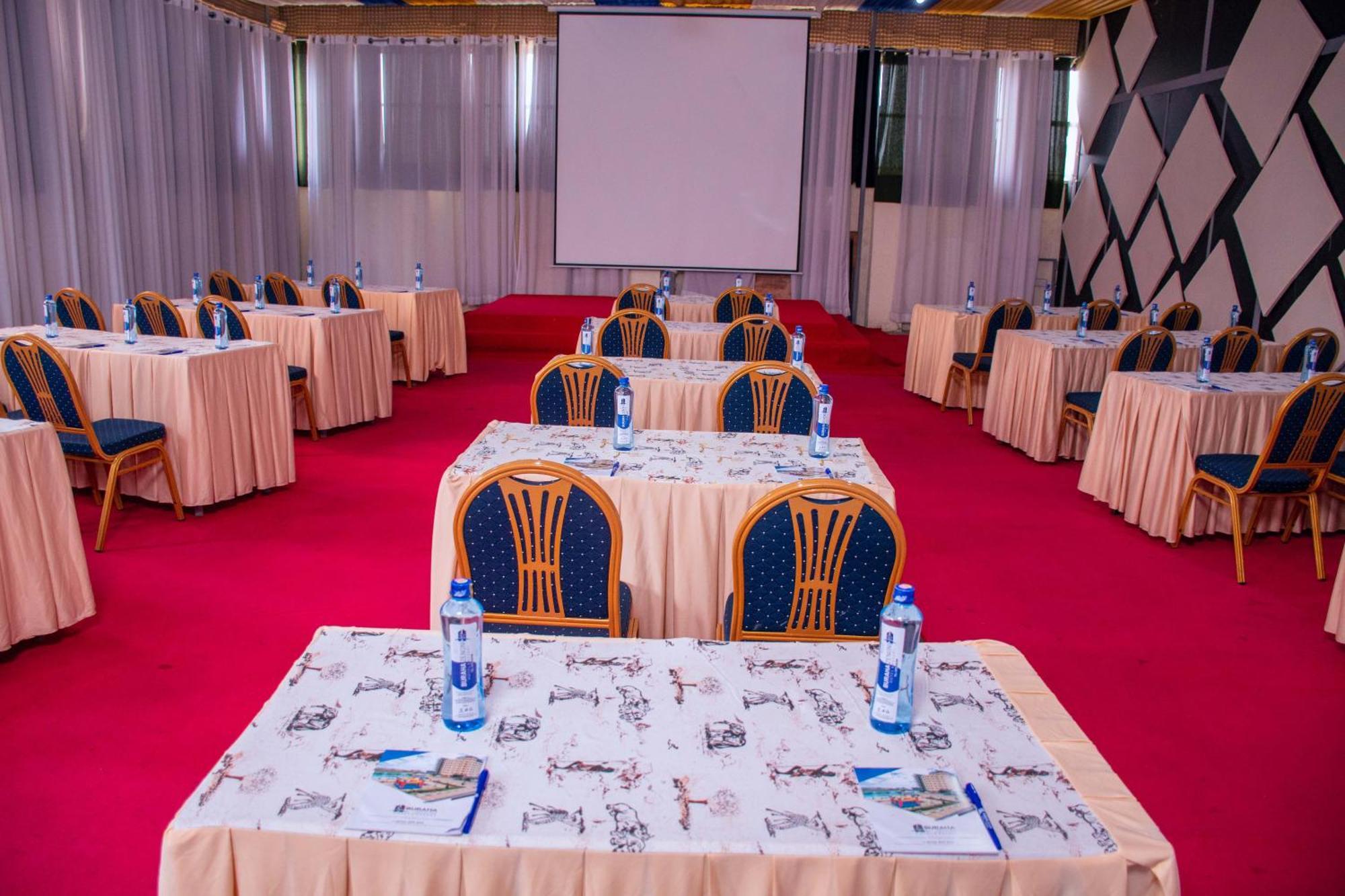 Buraha Zenoni Hotel&Resort Nakuru Bagian luar foto